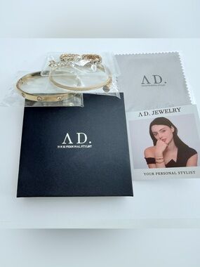 Jewelry Gold Bracelet Set – Women's Stacking Bangles
